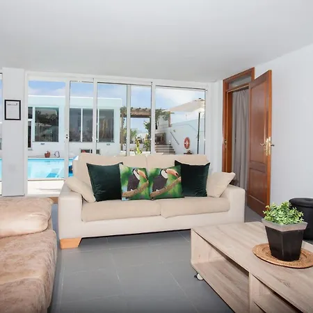 Casa Terrero Dos - 6 Bedroom - Heated Pool - Pool Table - Jacuzzi - Separate Annex Villa Puerto del Carmen (Lanzarote)